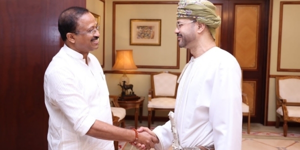 Sayyid Badr receives Indian Minister for External Affairs