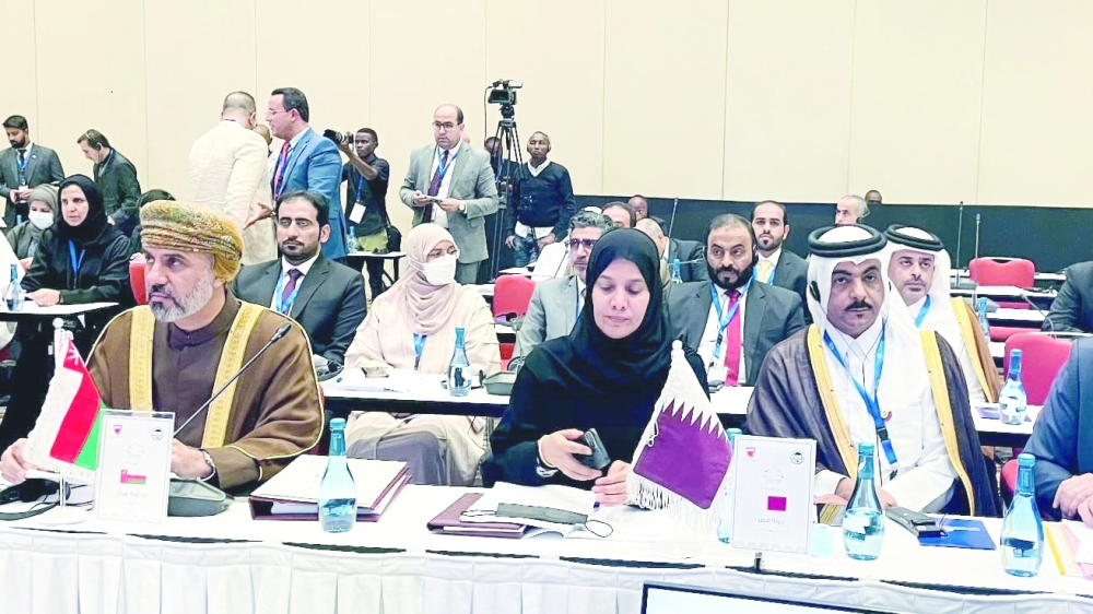 سلطنة عمان ترأس الاجتماع التنسيقي للمجموعة الإسلامية
دعم مقترح إنشاء صندوق عالمي لتمويل البلدان المعرضة للتغير المناخي