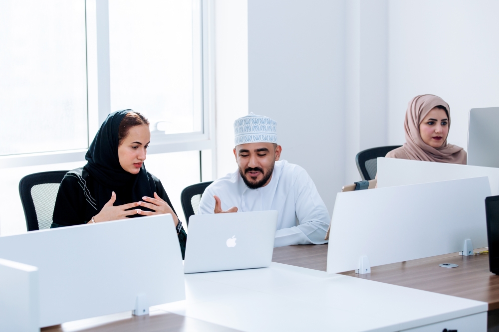 “بي فايزر”.. نظام متكامل لإدارة اجتماعات مجالس الإدارة واللجان إلكترونيا