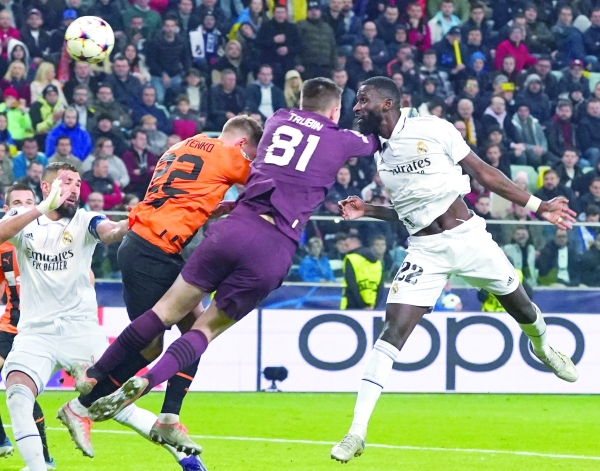 Real Madrid, Man City lock up last 16 spots