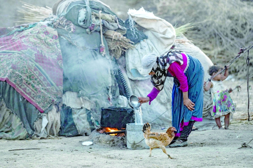 “ظاهرة البيع”.. طريق السوريين إلى الحياة