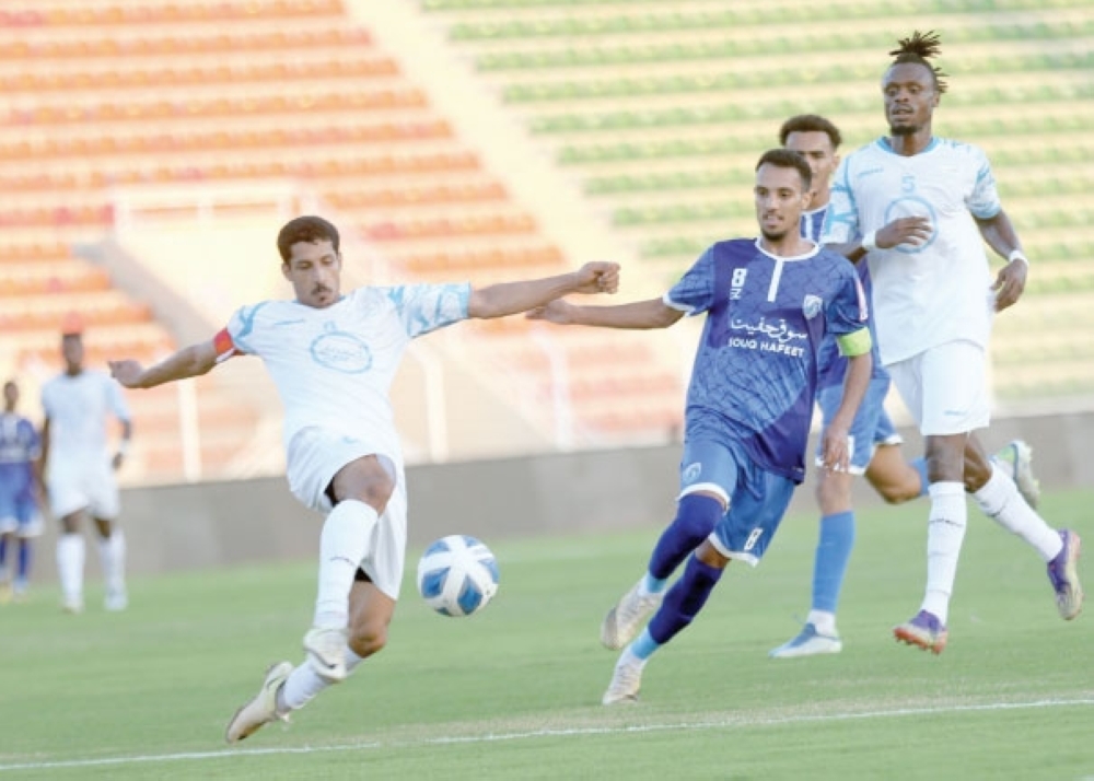 الوحدة يتأهل بعد فوزه على صحم بثنائية