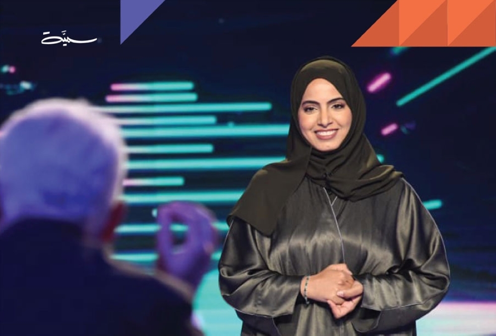 المبتكرة العمانية سمية السيابية تتوج بالمركز الأول فـي برنامج نجـوم العلـوم