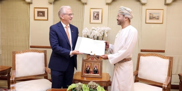 Foreign minister receives Germany’s Joining Document for Middle East Desalination Research Centre