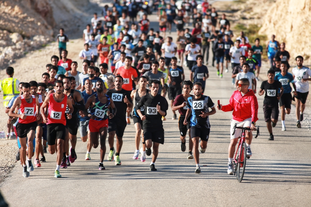 الجهضمي يتوج بسباق الجري برخيوت