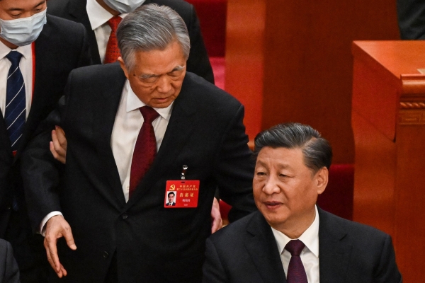 Chinese ex-president Jintao escorted out of party congress