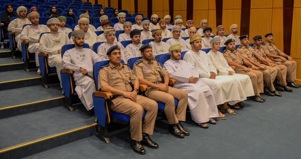 تعريف متدربين من المعهد العالي للقضاء بأساليب الكشف عن الجريمة