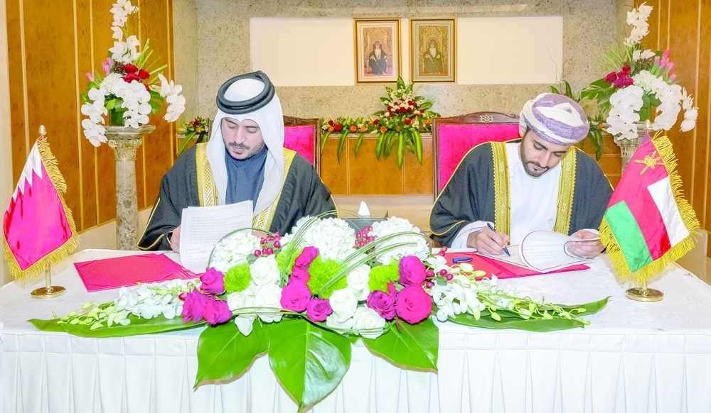 لقاءات وبرامج رياضية وشبابية مشتركة بين سلطنة والبحرين