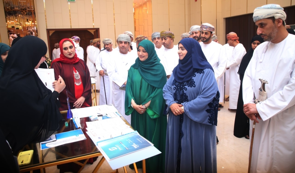 احتفال بشمال الباطنة يجسد الدور الريادي للمرأة العمانية