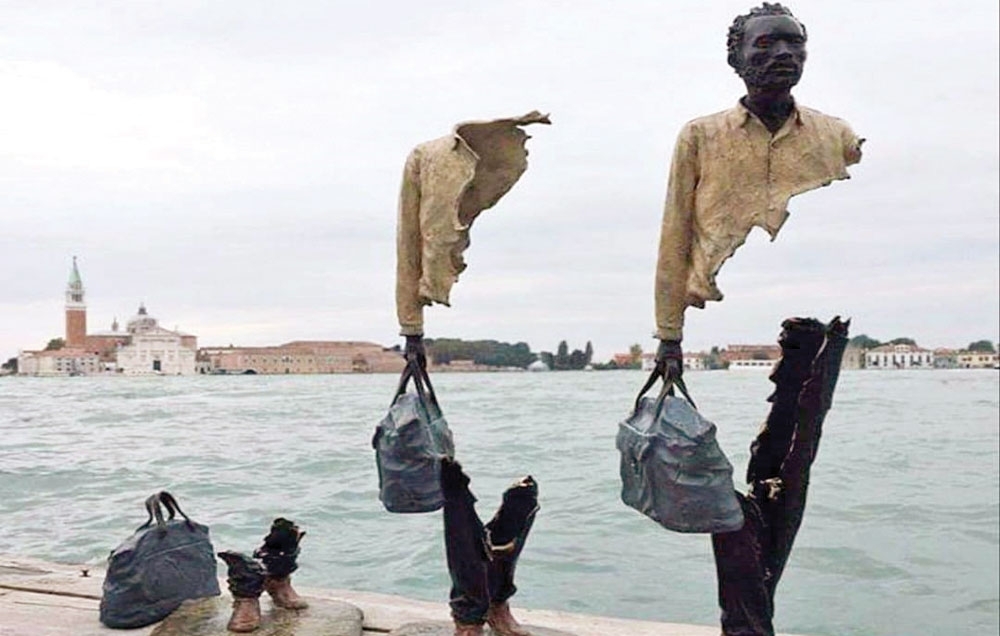 اغتراب الغريب في الأدب