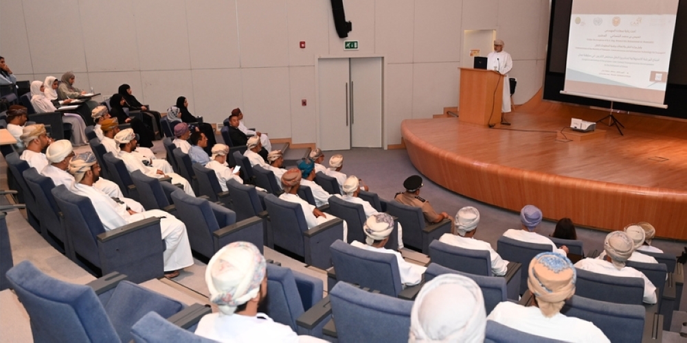 مناقشة استراتيجيات النقل منخفضة الكربون للوصول للحياد الصفري