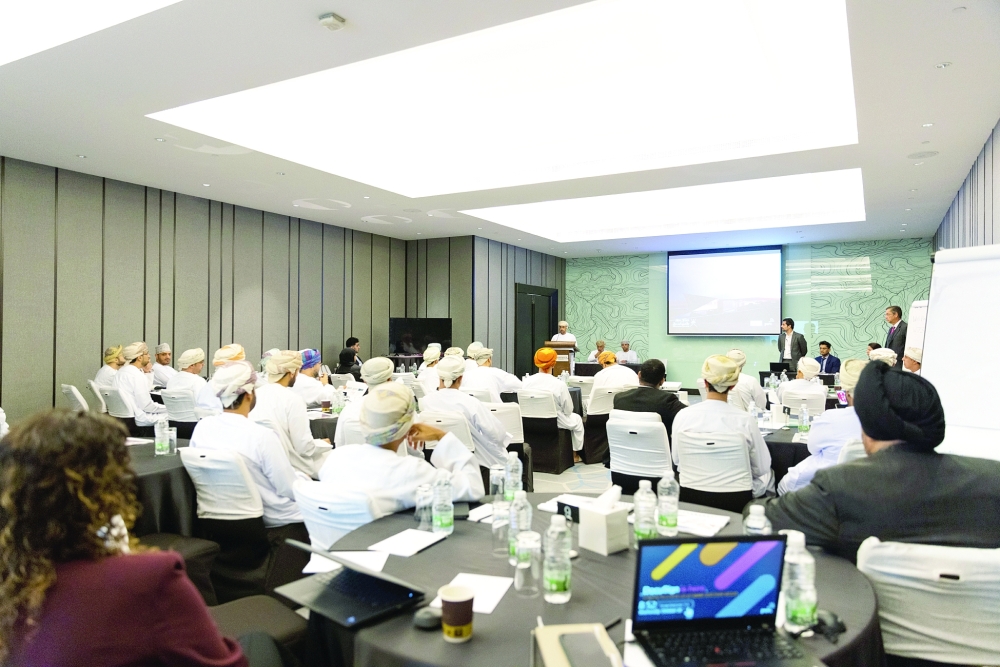 حلقة تستشرف الرؤية والأولويات لتنمية القطاع العقاري