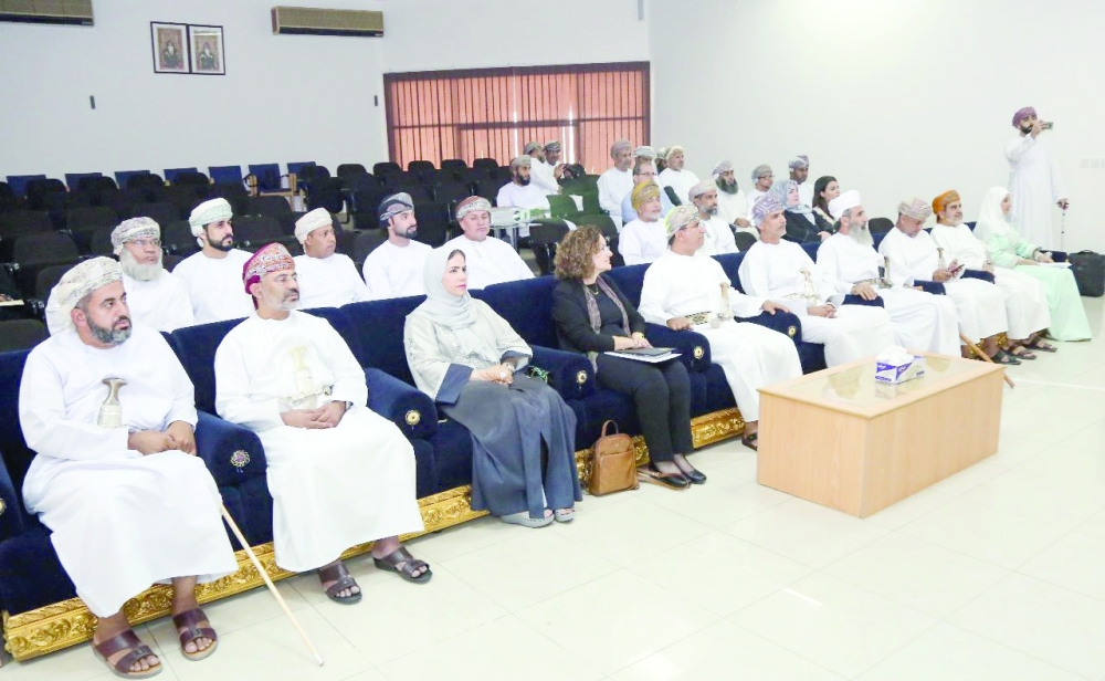 استعراض مشروع تعزيز نظم الإرشاد الزراعي في سلطنة عمان