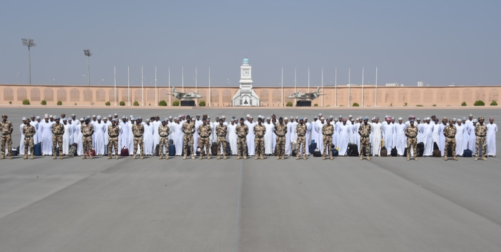 دفعة جديدة من المواطنين تنضم للتدريب العسكري في سلاح الجو السلطاني العماني