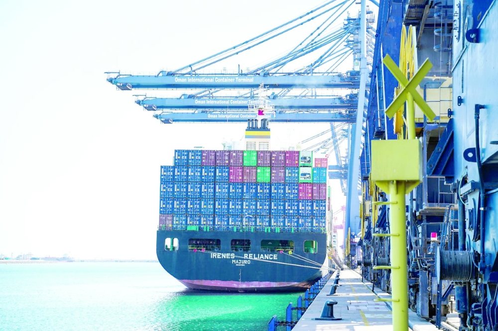 “النقل والاتصالات” تكشف عن جملة من المشاريع وآليات حديثة للتناقص تقلص الأوامر التغييرية