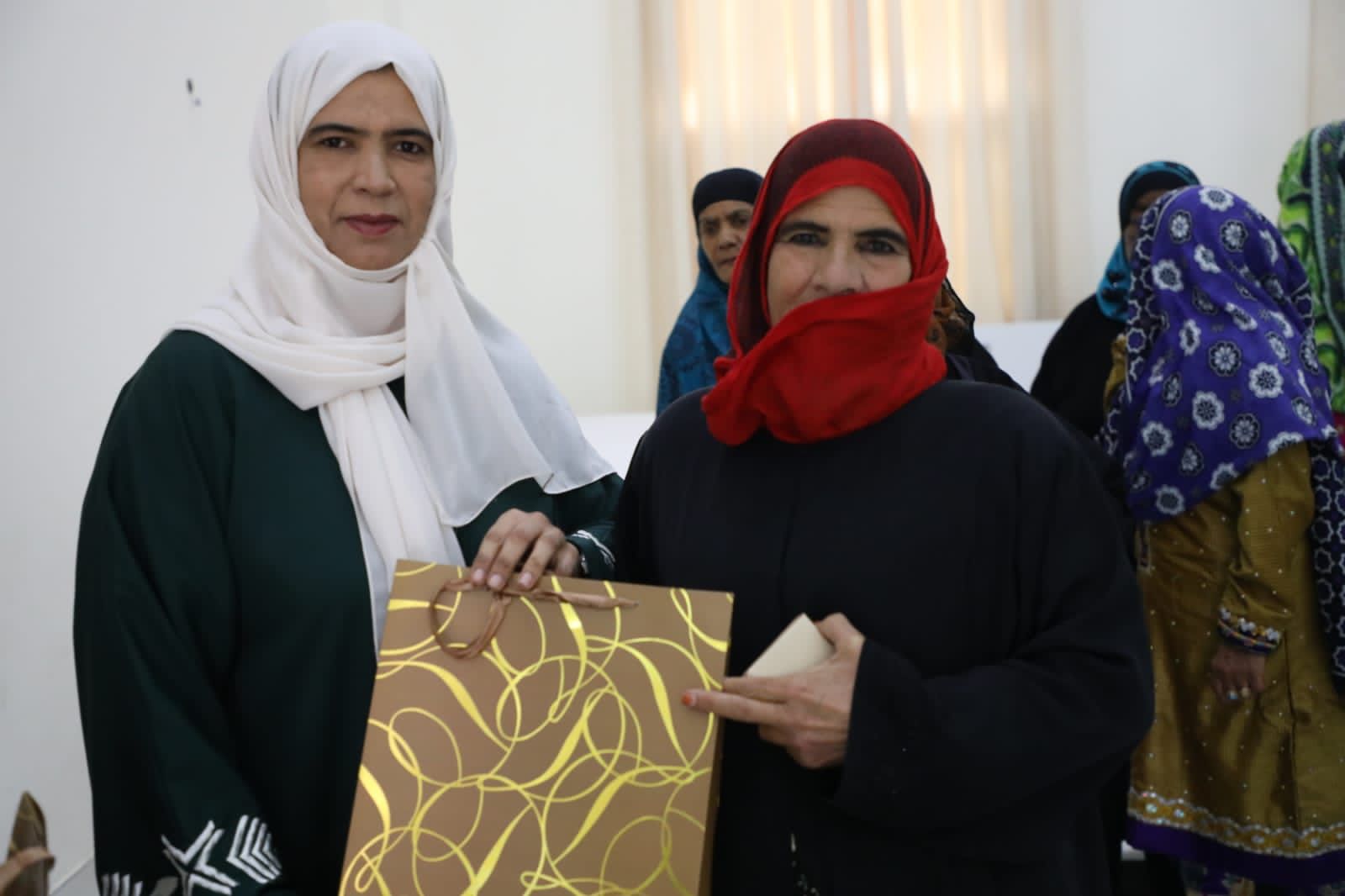 أكثر من ١٨٥ مسنًّا ومسنة في احتفالية باليوم العالمي للمسنين بشمال الشرقية