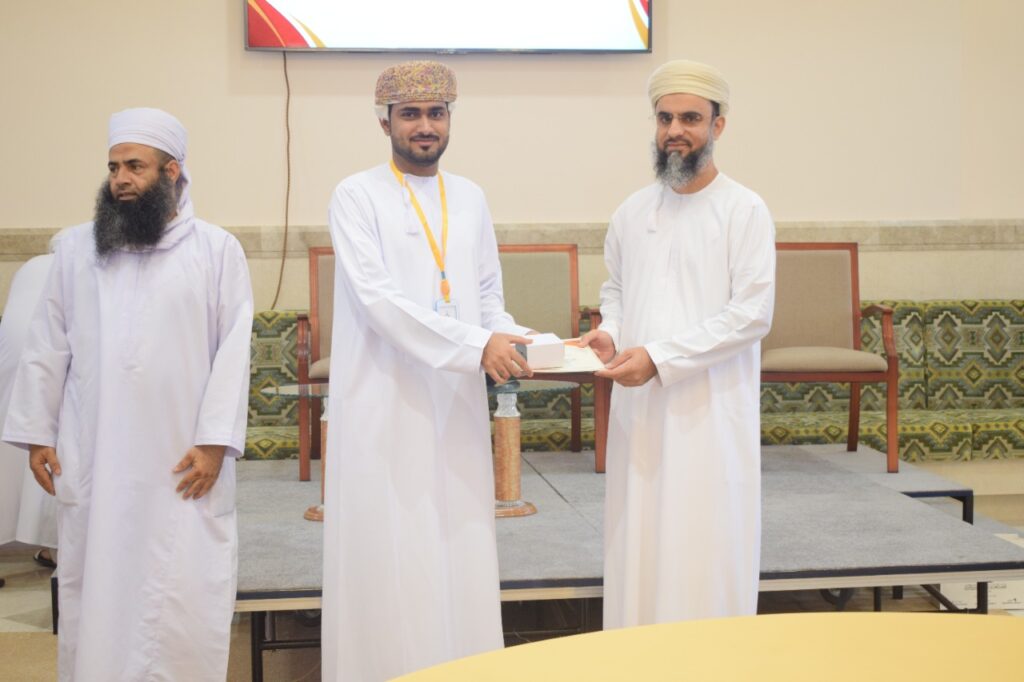 (الملتقى التكريمي السنوي الأول) للجمعية العمانية للعناية بالقرآن الكريم 5 73B61F77 C782 43BA 9048 F2BBC1E10673