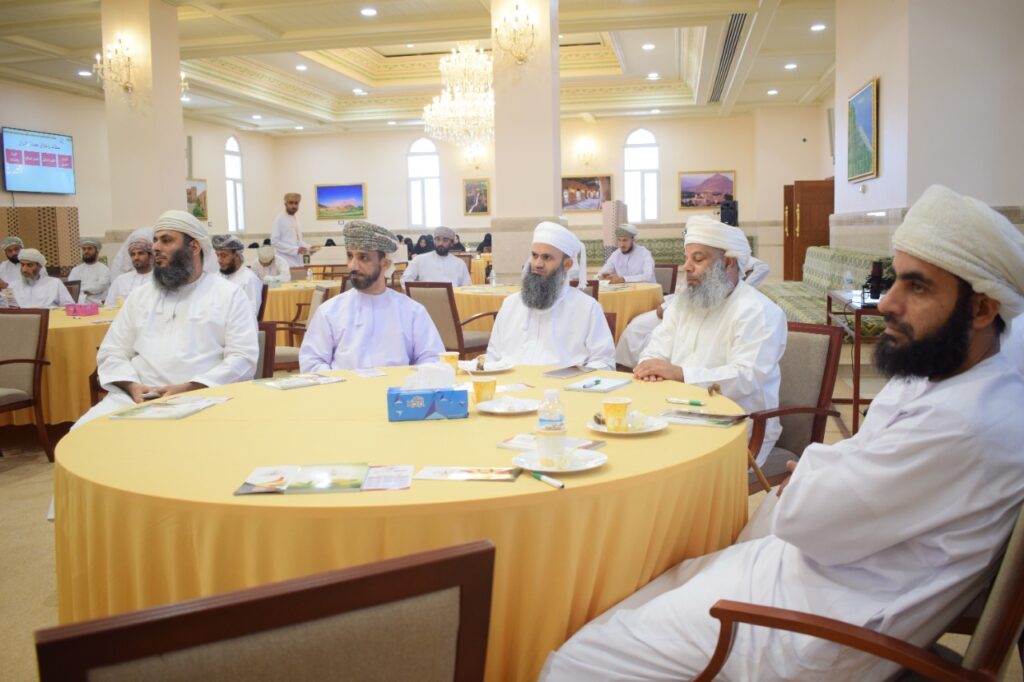 (الملتقى التكريمي السنوي الأول) للجمعية العمانية للعناية بالقرآن الكريم 15 7E7EAFA1 0D4B 454D A6A2 982514B7C2CF
