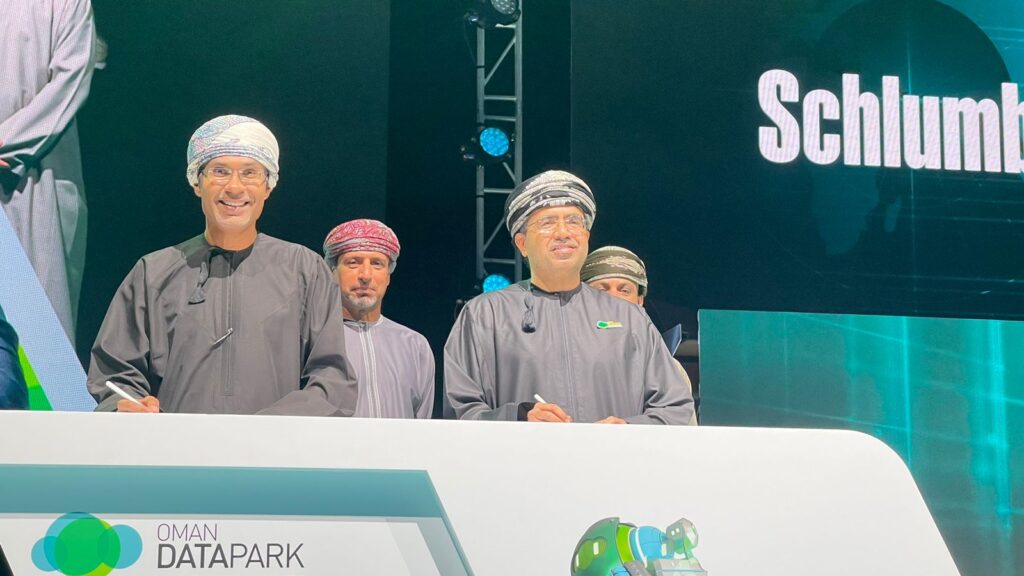 (عمان داتا بارك) تتتوج نجاجاتها في مساقات تكنولوجيا المعلومات وخدمات الاستضافة والخدمات المدارة 5 936706CA 8E29 499F 88F2 5DDE26C9E307