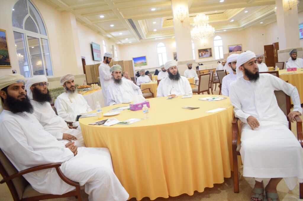 (الملتقى التكريمي السنوي الأول) للجمعية العمانية للعناية بالقرآن الكريم 14 AEF029B1 A6C1 4B41 B8A8 185BBCD72551