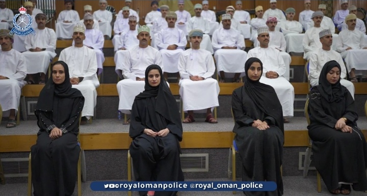 أكاديمية السلطان قابوس لعلوم الشرطة تستقبل دفعة جديدة من المواطنين 3 IMG ٢٠٢٢١٠١٨ ٠٠٤٣٥٢