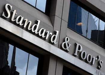 وكالة “ستاندرد آند بورز” ترفع التصنيف الائتماني لسلطنة عُمان من مستوى التصنيف “BB-” إلى“BB”