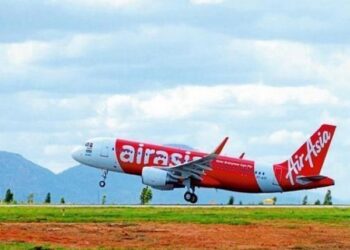 Air India signs MoU to acquire AirAsia India