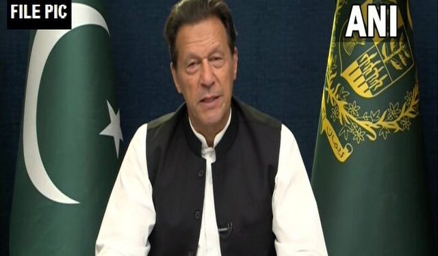 Imran Khan injured in firing incident during Haqeeqi March