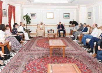 Oman’s Information Minister receives European journalists, media persons