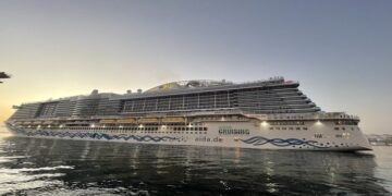 Salalah Port receives cruise ship with over 4,500 tourists