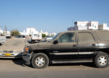 Muscat Municipality tows away 291 abandoned vehicles