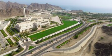 Oman works for peace among all nations