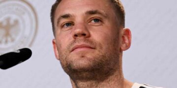 Manuel Neuer insists he will wear One Love armband in Qatar