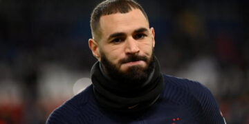 Karim Benzema suffers leg injury on eve of World Cup finals