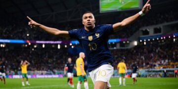 FIFA WC: Giroud, Mbappe help France defeat Australia 4-1 in Group D match