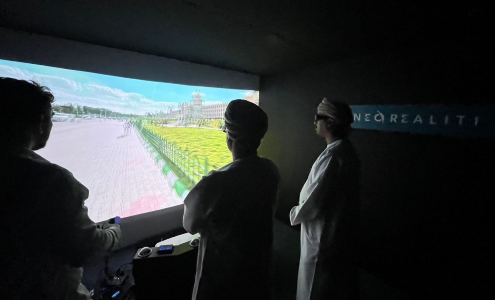 استعراض مسار مطرح السياحي عبر تقنية محاكاة الواقع الافتراضي