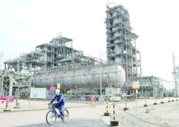 أسواق الطاقة تحت وطأة تباين مصالح المنتجين والمستهلكين ومخاطر الركود وتبعات الحرب الأوكرانية