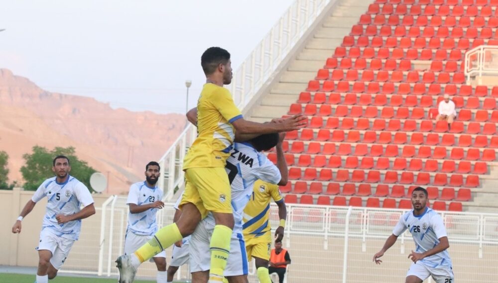عبري يتعادل إيجابيا مع نزوى بدوري الدرجة الأولى