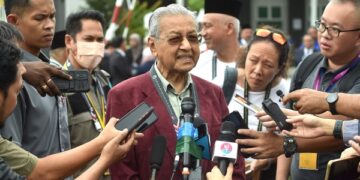 Nearly century-old Mahathir seeks re-election
