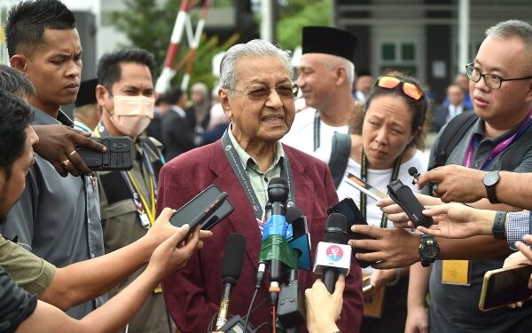 Nearly century-old Mahathir seeks re-election