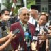 Nearly century-old Mahathir seeks re-election 8 Nearly century-old Mahathir seeks re-election