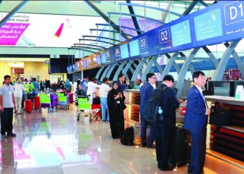 مطار مسقط الدولي يحقق نجاحًا متسارعًا في أعداد المسافرين والحركة الجوية