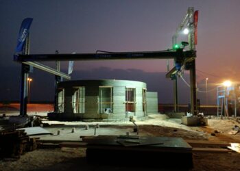 العمل على تشييد وحدة سكنية في الدقم بتقنية الطباعة ثلاثية الأبعاد