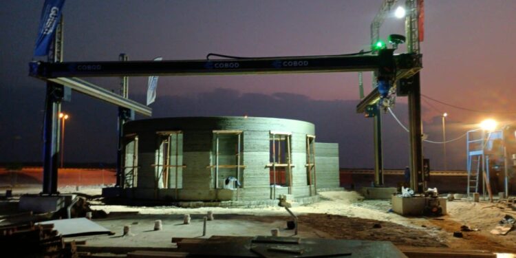 العمل على تشييد وحدة سكنية في الدقم بتقنية الطباعة ثلاثية الأبعاد