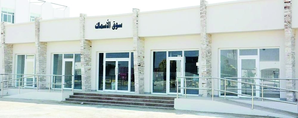 الانتهاء من أعمال تأهيل وصيانة سوق الأسماك ببدية 1 الانتهاء من أعمال تأهيل وصيانة سوق الأسماك ببدية