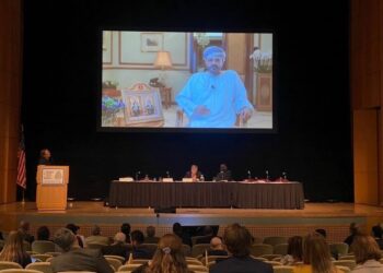 وزير الخارجية أمام المؤتمر السنوي لصناع السياسات العربي الأمريكي: إمكانات الهيدروجين الأخضر في سلطنة عُمان عشرة أضعاف إنتاجها من النفط والغاز