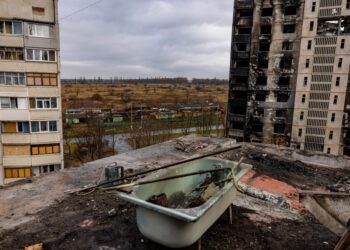 سد “كاخوفكا” يتعرض للقصف رغم تحذير روسي من  مخاطر فيضان مدمر