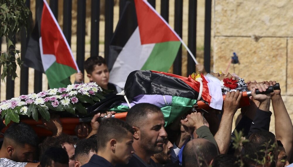 “حماس” تعتقل شخصين لاطلاقهما صواريخ من غزة على اسرائيل