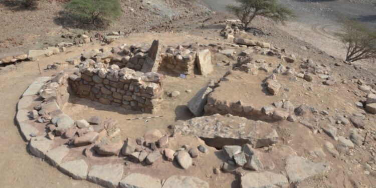 التراث والسياحة تعلن عن اكتشاف أثري جديد يعود إلى الألفية الثالثة قبل الميلاد 1 التراث والسياحة تعلن عن اكتشاف أثري جديد يعود إلى الألفية الثالثة قبل الميلاد