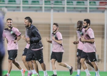 النهضة والرستاق لفض الاشتباك على الصدارة.. والسويق وظفار لفك الارتباط النقطي